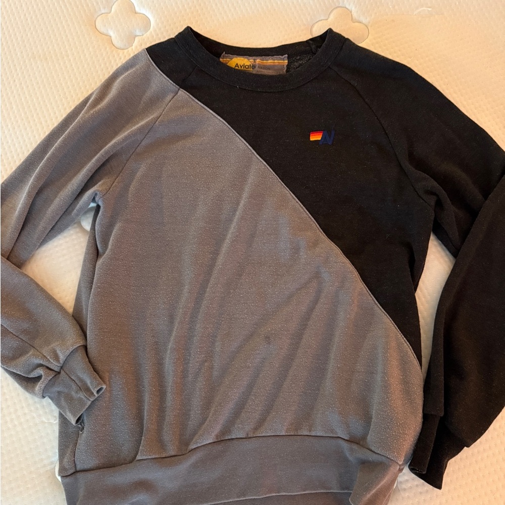 Aviator nation sweatshirt small